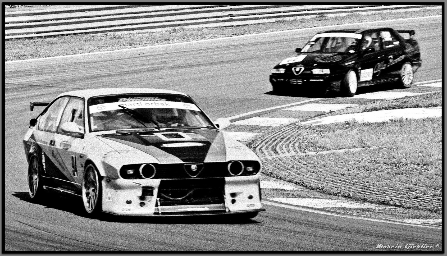 Alfetta GTV6 on track