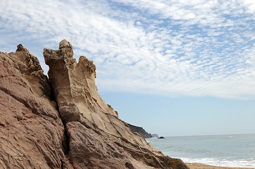 Algarve VIII Steinhaut mit freigelegten Steinadern, ausschliesslich naturbehandelt