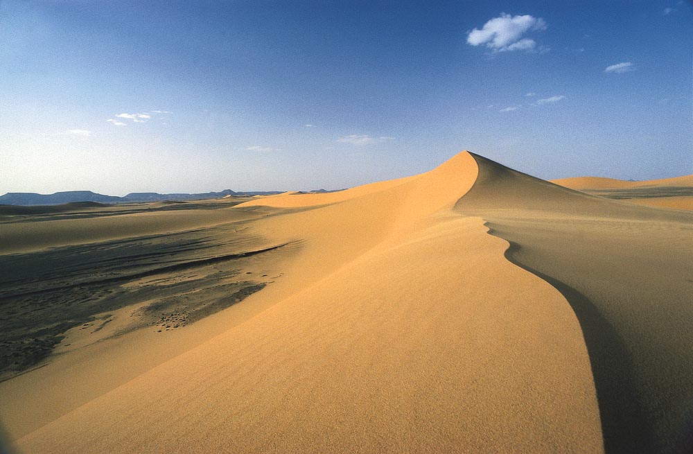 ALGERIEN  Dünenlandschaft bei Idiles