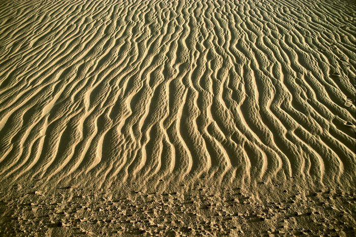 ALGERIEN Strukturen im Sand