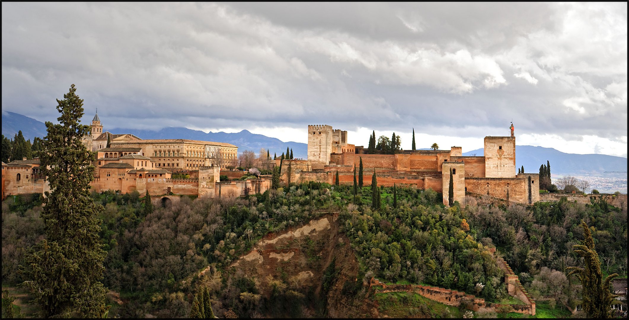  Alhambra