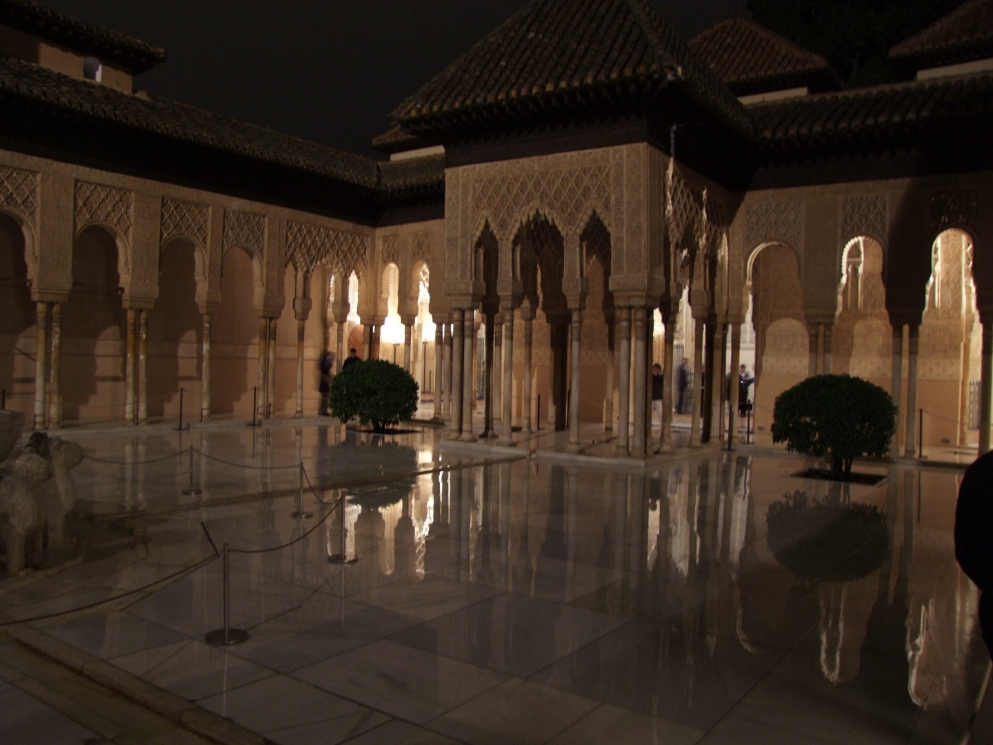 Alhambra bei Nacht