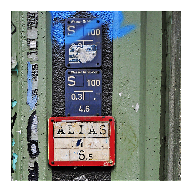 Alias (4)