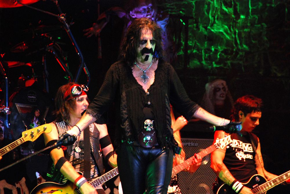 Alice Cooper...