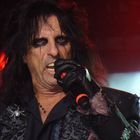 Alice Cooper -   wie er singt und lebt :)