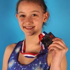 Alina mit ihrer Silbermedaille