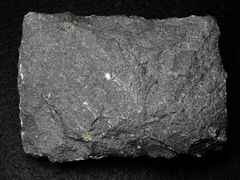 Alkali-Olivinbasalt aus dem Vogelsberg, Hessen