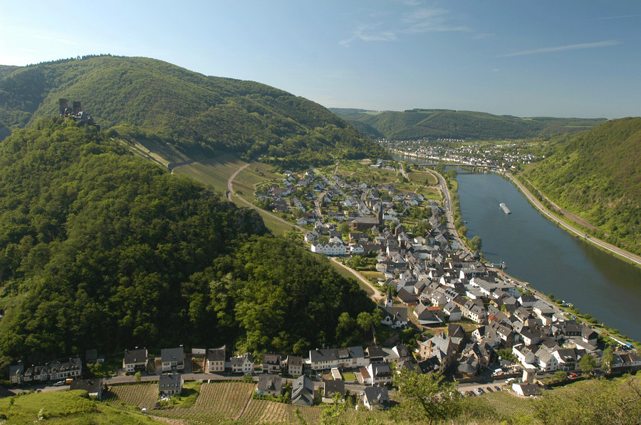 Alken mit der Burg Thurant