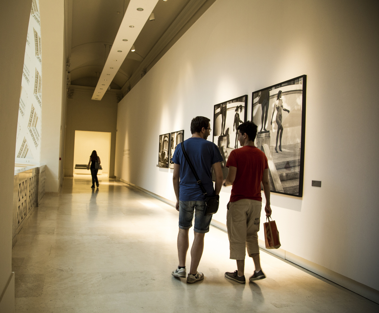 Alla Mostra di Helmut Newton, Palazzo delle Esposizioni, Roma