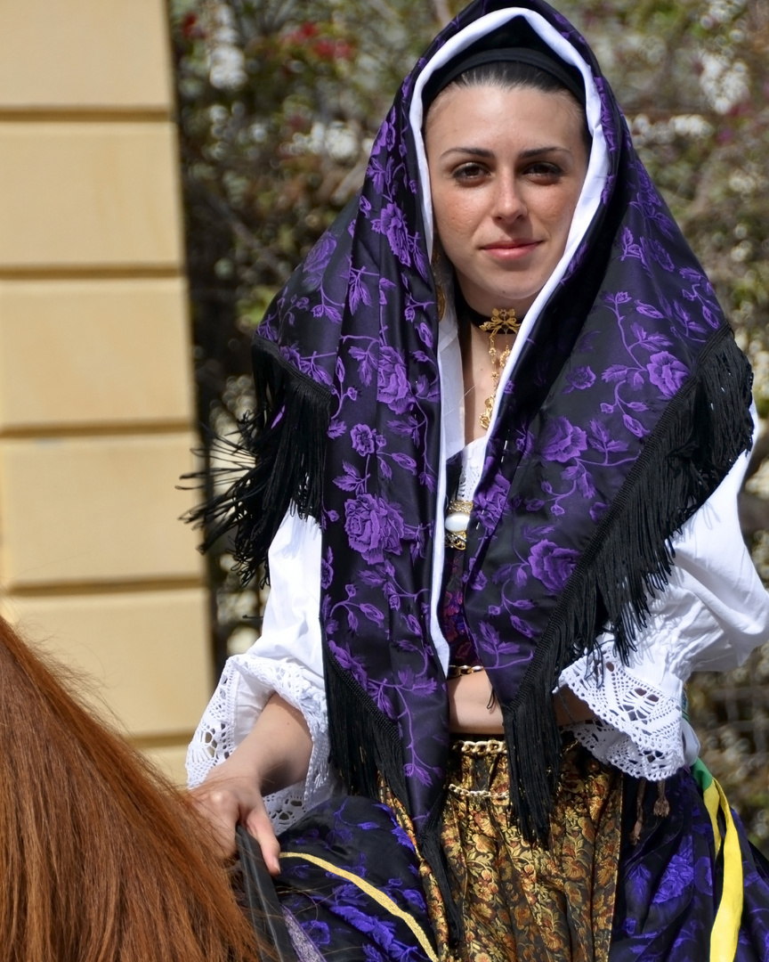 Alla Sagra di Sant'Efisio - Cagliari - Costumi tradizionali Sardi