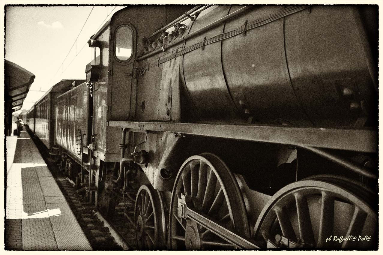 Alla stazione di San Felice .... 1921 !!!!