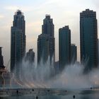 Allabendliche Wasserspiele am Burj Khalifa in Dubai