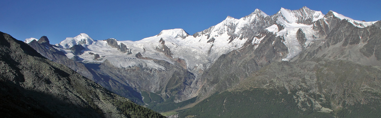 Allaliin-und Mischabelgruppe im Wallis vom Kreuzboden aus