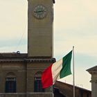 alle 14 e 44 ......festa giorno Pisa