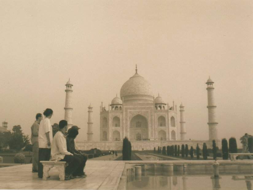 Alle Blicke gehen zum Taj Mahal