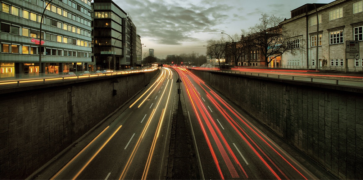 Alle Wege führen nach Hause in den Abend