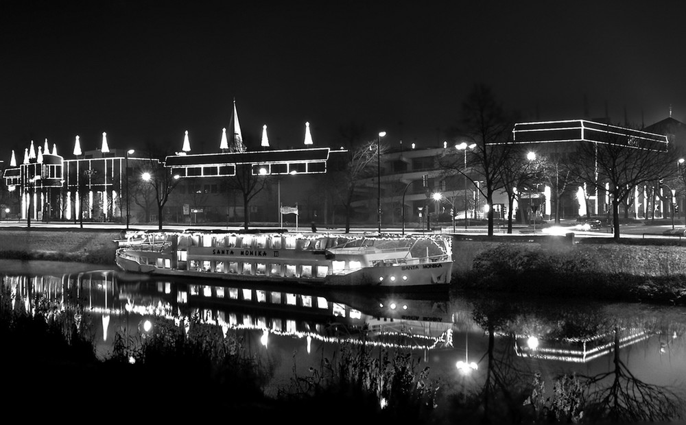 Allee Center in Hamm mit Weihnachtbeleuchtung