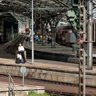 allein am bahnhof