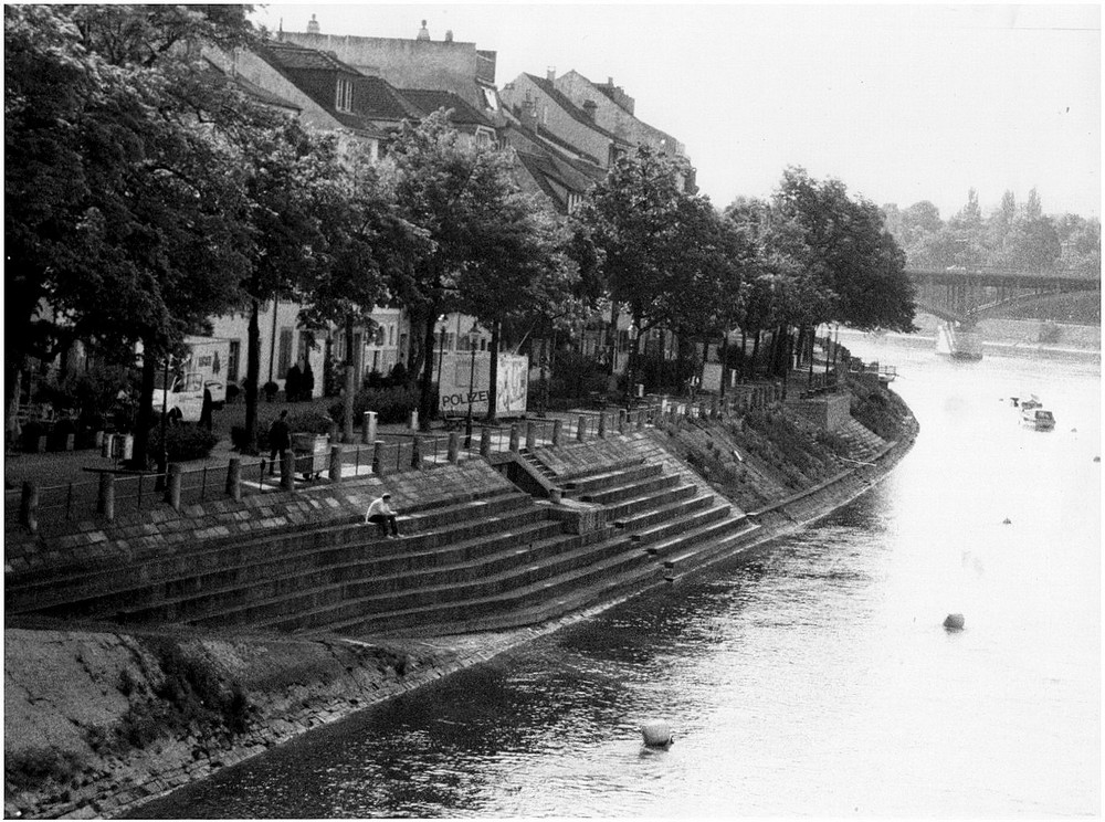 Allein am Rhein