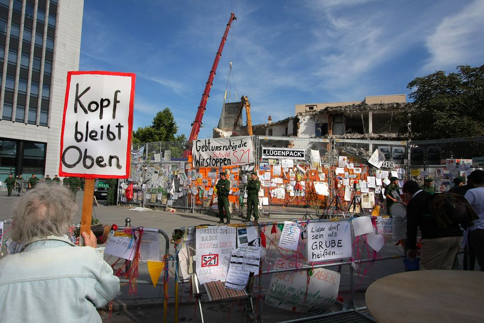 Allein gegen den Bau