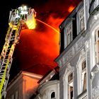 Allein gegen die Flammen