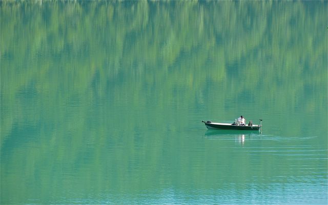 ..ALLEIN  IM BOOT !!!..