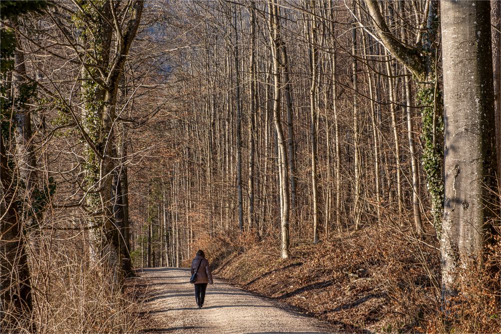 ALLEIN MIT IHREN GEDANKEN