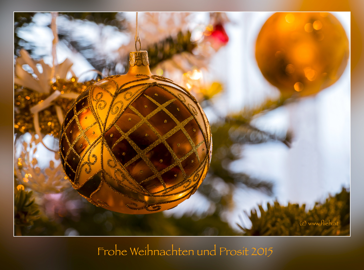 Allen Freundinnen und Freunden der "fc" frohe Weihnachten und Prosit 2015