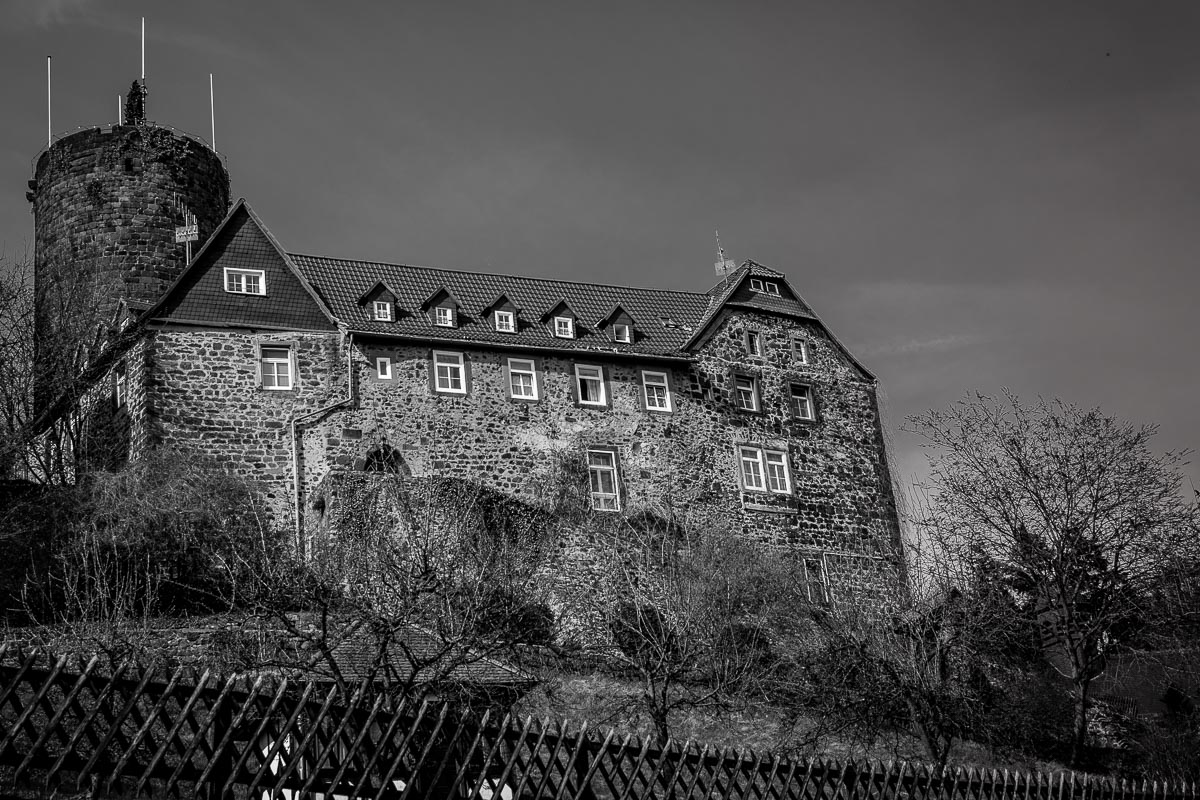 Allendorf (Lumbda): Landschulheim Burg Nordeck am 13. April 2015