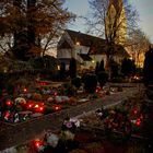 Allerheiligen auf dem Friedhof der katholischen St.-Antonius-Kirchengemeinde Wickede (Ruhr), 2011