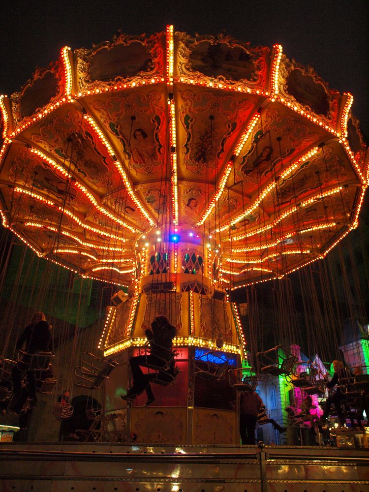 Allerheiligenkirmes Soest Soester Wellenflug