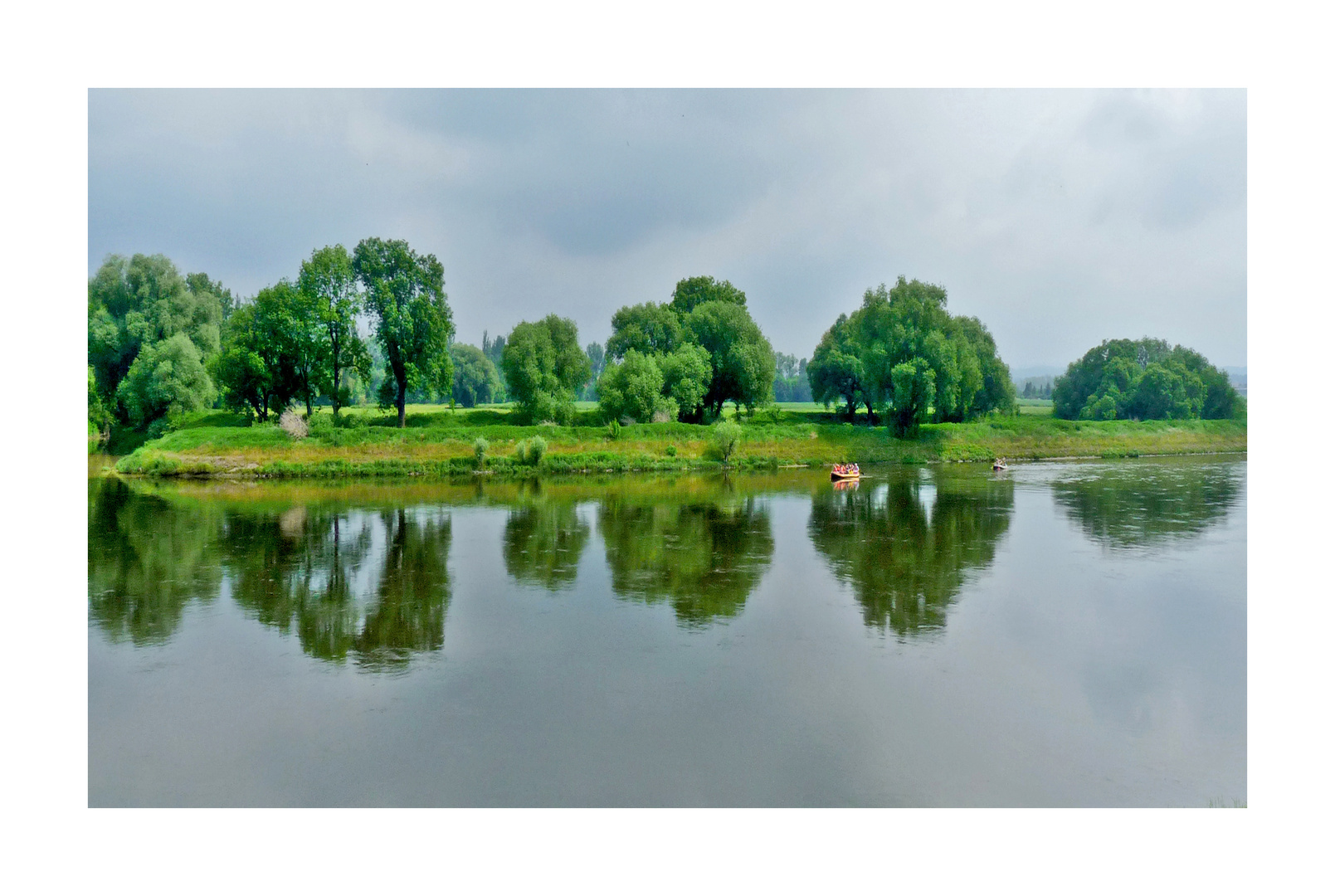 Alles im Fluss - im Schlauchboot, nicht zu Fuß!