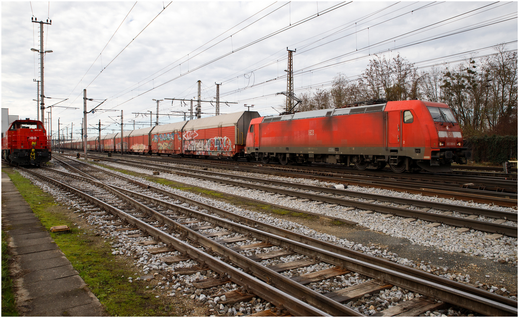 Alles Rot in Wels