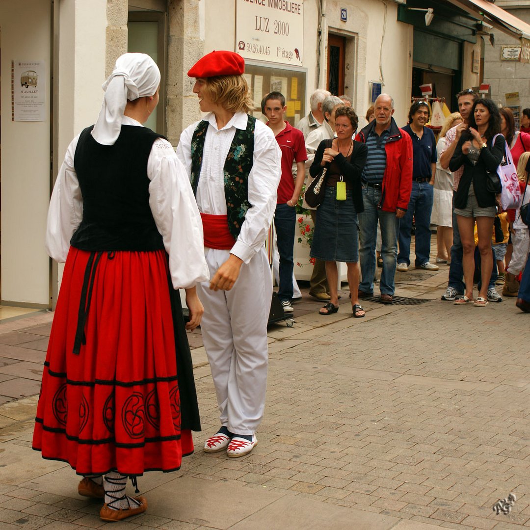 Allez venez ... et entrez dans la danse .....