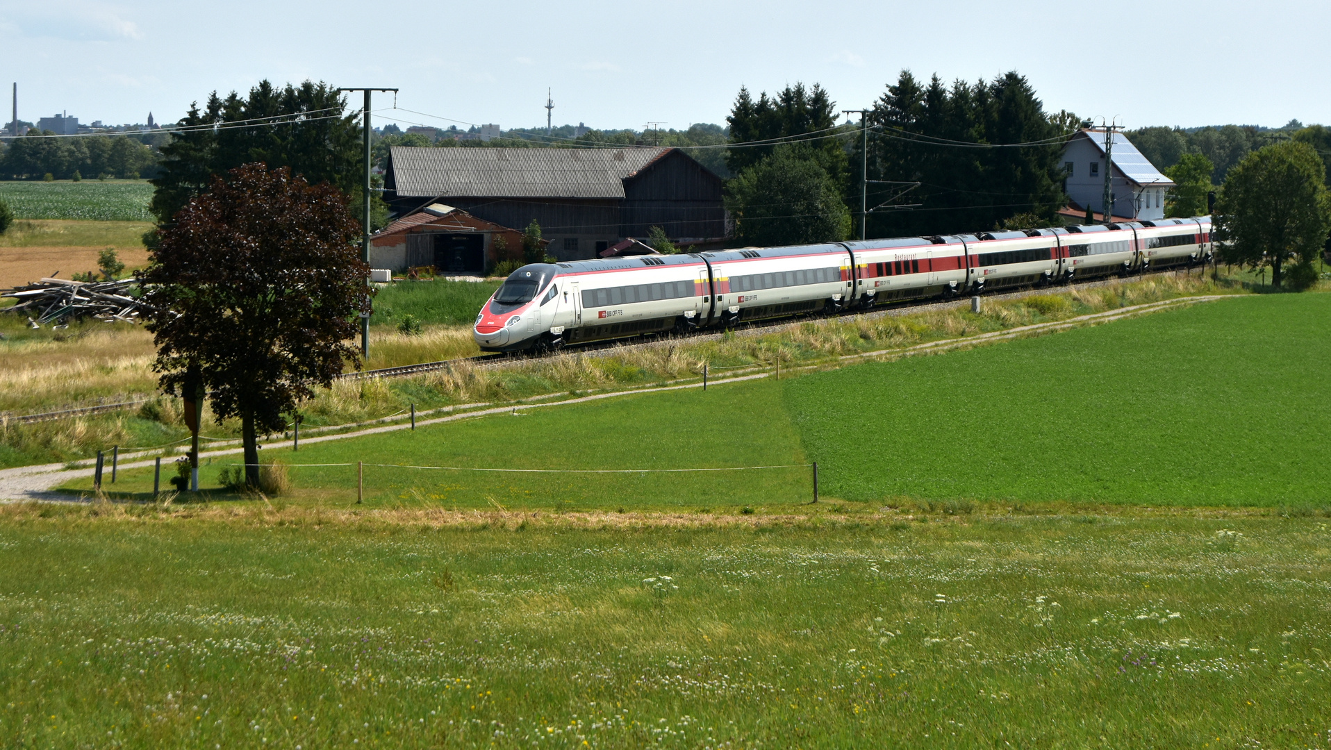 Allgäubahn mit ECE 192 bei Wiedergeltingen 23.7.2023