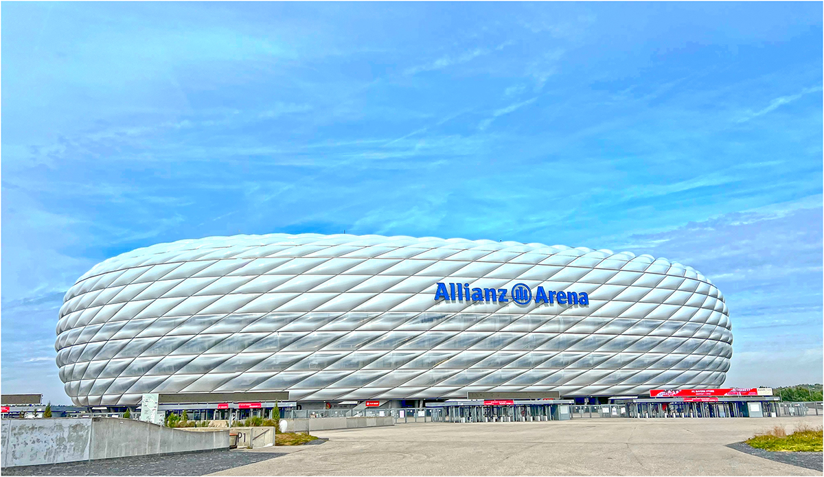 Allianz Arena (außen)