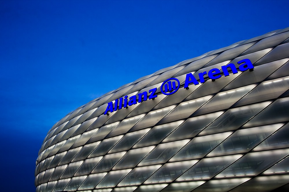 Allianz Arena - Dreifarbigkeit