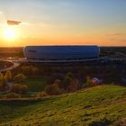 Allianz Arena im Abendkleid der Sonne