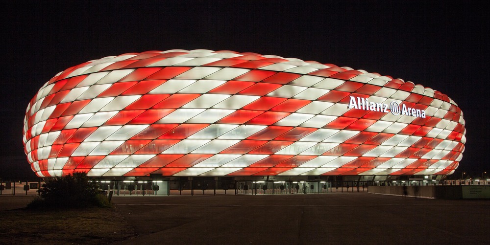 Allianz Arena in den Farben des kroatischen Staatswappens