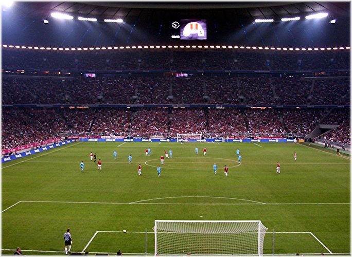 Allianz-Arena in der Nacht