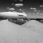 Allianz-Arena in Schwarz-Weiss