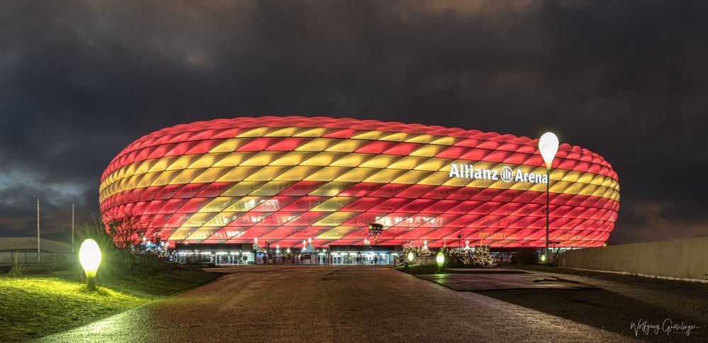 Allianz Arena mit Schleife