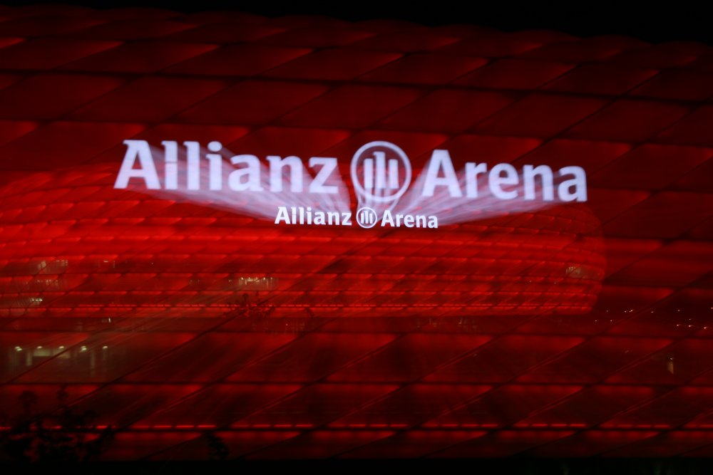 Allianz-Arena (rot)