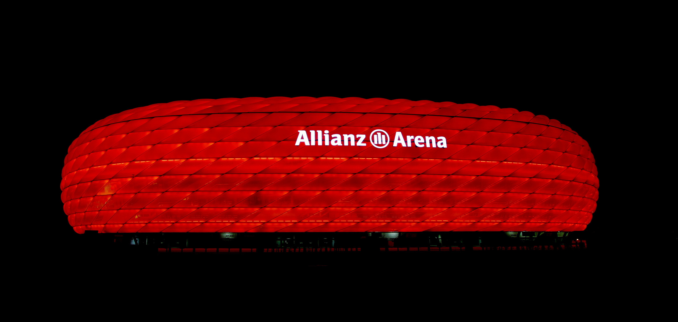 Allianz Arena Session- RED