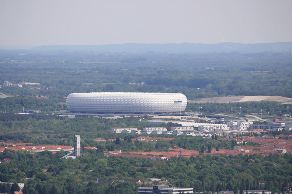 Allianz-Arena vom Olympiaturm aus