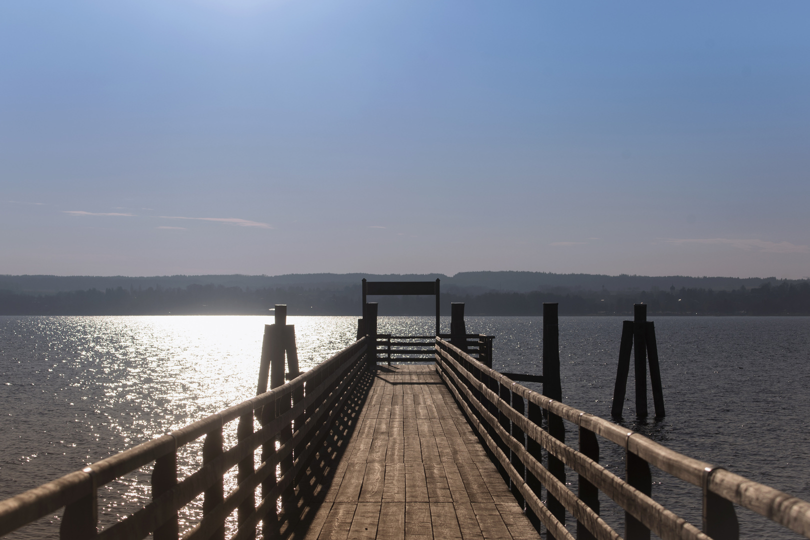 Allmählich verabschiedet sich die Sonne am Ammersee