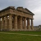 all'orizzonte, osservo una meraviglioso panorama e ammiro un Templio