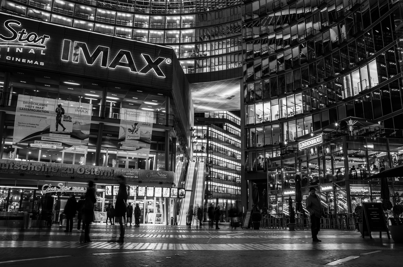 Alltag im Sony Center Berlin