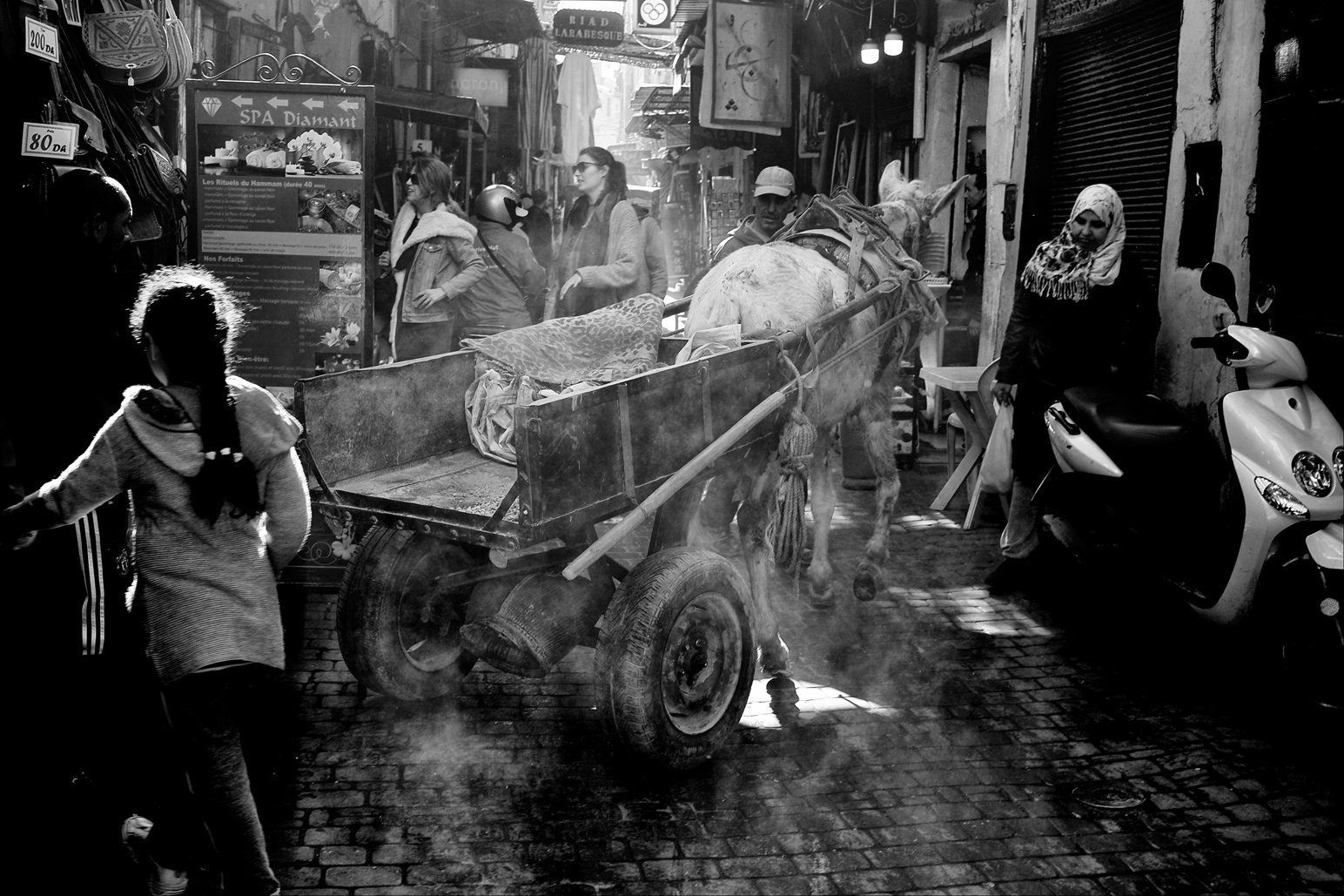 Alltag im Souk von Marrakech.