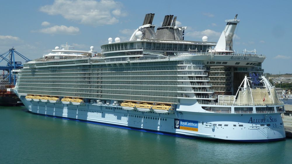 Allure Of The Seas Foto Bild Schiffe Und Seewege Motorschiffe Kreuzfahrtschiffe Bilder Auf Fotocommunity